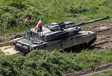 Polish Army's K2 Black Panther tanks make their debut in Slovakia