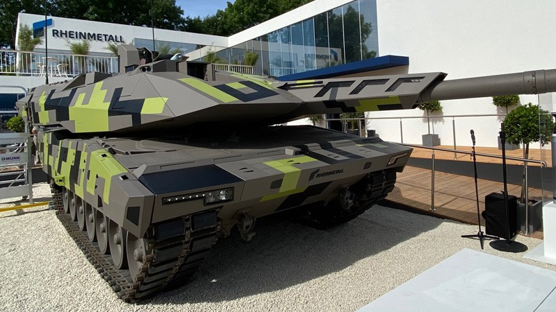 European Heavy Military Equipment at Eurosatory 2022 | CZDEFENCE ...